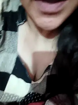 Snapshot of MUSKAN_786786- chatting on 03-02-26, 06:36 MUSKAN 786786- online show from 03-02-26, 06:36