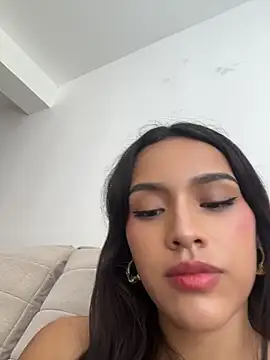 Mia-villalobos online show from 06-24-26, 03:33