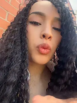 Mia-villalobos online show from 07-24-26, 01:42