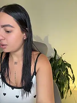Snapshot of Lisabrown_23 chatting on 03-13-26, 11:22 Lisabrown 23 online show from 03-13-26, 11:22