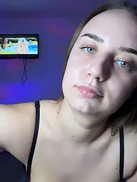 adellasweet online show from 03-18-26, 04:10