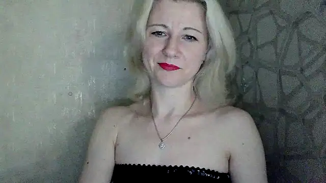 Snapshot of Katerina-Kissa chatting on 04-19-26, 06:32 Katerina-Kissa online show from 04-19-26, 06:32