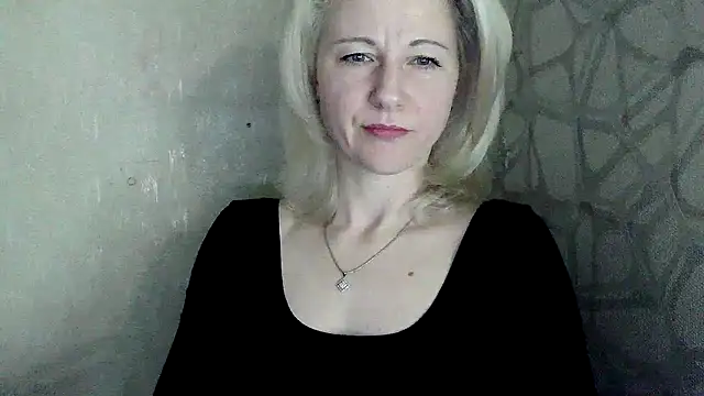 Snapshot of Katerina-Kissa chatting on 04-22-26, 06:09 Katerina-Kissa online show from 04-22-26, 06:09