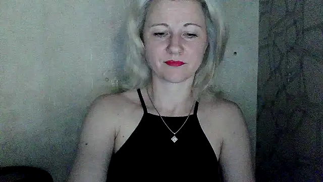 Snapshot of Katerina-Kissa chatting on 05-10-26, 06:13 Katerina-Kissa online show from 05-10-26, 06:13