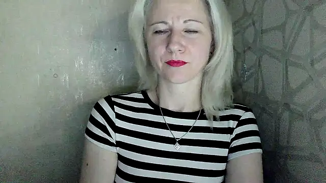 Snapshot of Katerina-Kissa chatting on 05-22-26, 08:14 Katerina-Kissa online show from 05-22-26, 08:14