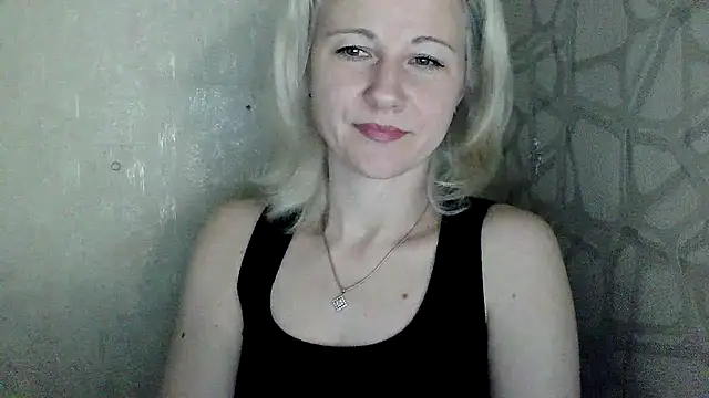 Snapshot of Katerina-Kissa chatting on 05-27-26, 07:00 Katerina-Kissa online show from 05-27-26, 07:00