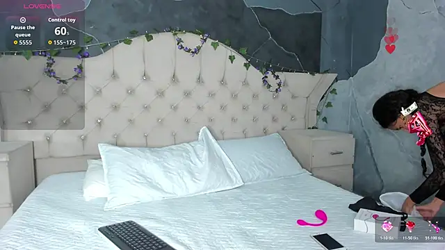 AdharaCruzz  online show from 03-28-26, 09:14