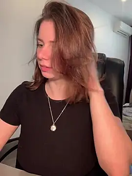 VelvetChloe online show from 04-15-26, 09:49