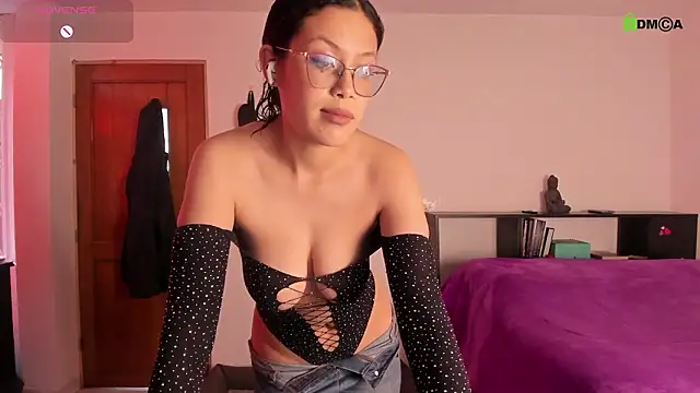 sara  aster online show from 03-28-26, 05:56