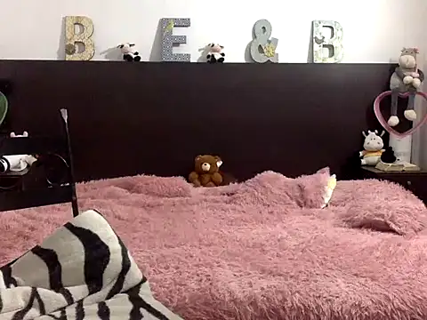 mommy-Milf online show from 03-22-26, 02:42