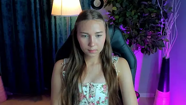 OliviaLang online show from 05-11-26, 06:16