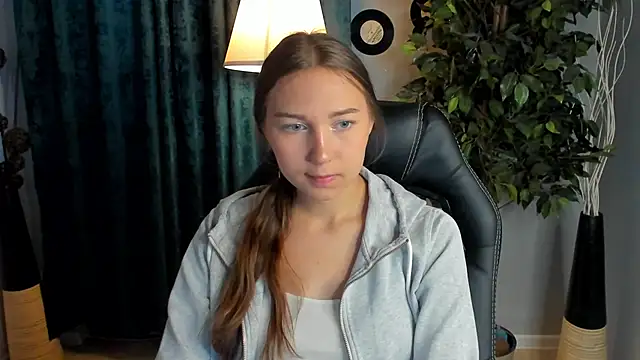 OliviaLang online show from 05-14-26, 10:55