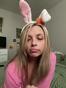 Snapshot of imkhloe chatting on 03-23-26, 05:50 imkhloe online show from 03-23-26, 05:50