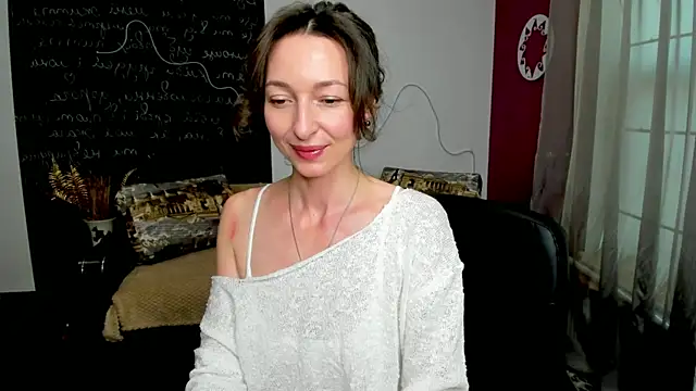 Snapshot of Kate_Millersi chatting on 07-31-26, 12:04 Kate Millersi online show from 07-31-26, 12:04