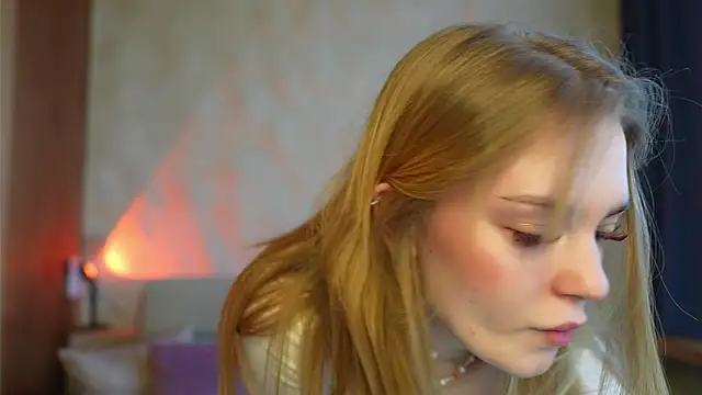 Snapshot of cyberl0ve_ chatting on 04-05-26, 03:42 cyberl0ve online show from 04-05-26, 03:42
