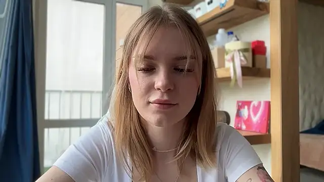 Snapshot of cyberl0ve_ chatting on 05-23-26, 01:59 cyberl0ve online show from 05-23-26, 01:59