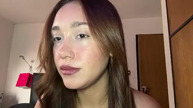 ariadnax0 online show from 03-03-26, 05:52