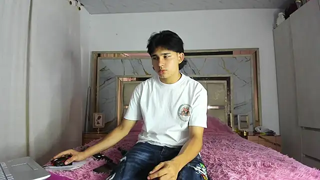 monky 0002 online show from 03-18-26, 12:03