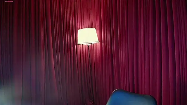 Leslymarin  online show from 04-09-26, 07:52