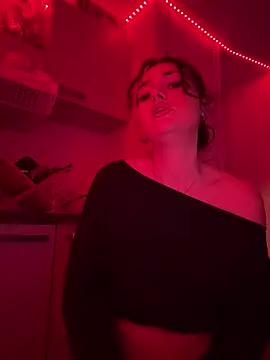 Claraaaaa06 online show from 03-10-26, 08:14