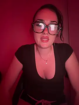 Claraaaaa06 online show from 04-21-26, 07:28