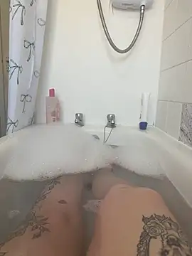 BeeMay22 online show from 03-22-26, 10:40