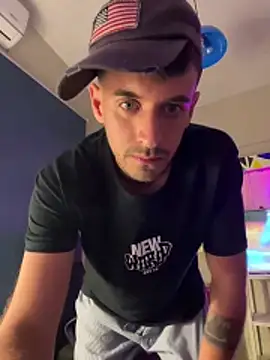 Snapshot of zevky chatting on 03-01-26, 11:51 zevky online show from 03-01-26, 11:51