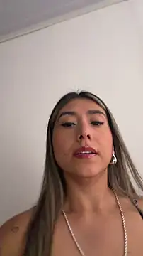 stefanyqueen69 online show from 07-22-26, 03:59