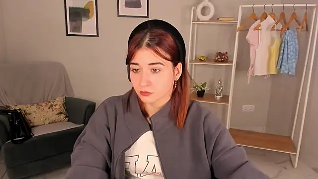 Julia Nedta online show from 03-11-26, 09:48