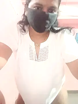 Snapshot of Miss-Dolly07 chatting on 03-23-26, 12:47 Miss-Dolly07 online show from 03-23-26, 12:47