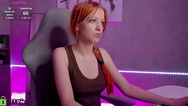 Emma Dusk online show from 05-15-26, 12:17