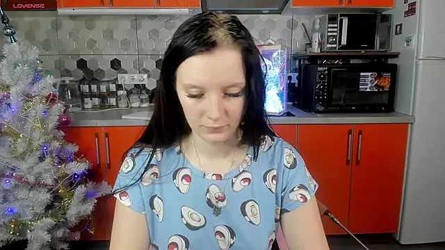 Snapshot of Mary_Blu chatting on 12-29-24, 11:08 Mary Blu online show from 12-29-24, 11:08