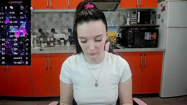 Snapshot of Mary_Blu chatting on 01-06-25, 01:09 Mary Blu online show from 01-06-25, 01:09