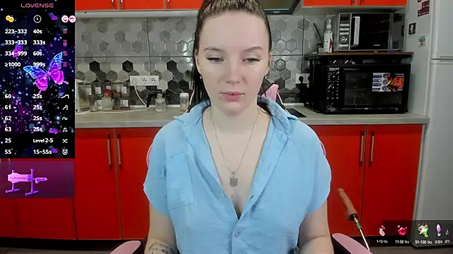 Snapshot of Mary_Blu chatting on 01-10-25, 11:08 Mary Blu online show from 01-10-25, 11:08