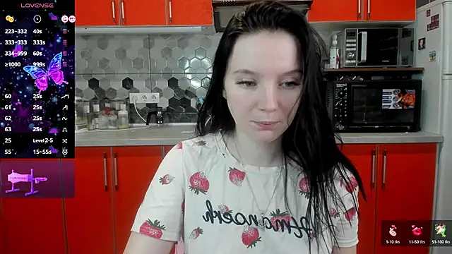 Snapshot of Mary_Blu chatting on 01-13-25, 11:17 Mary Blu online show from 01-13-25, 11:17