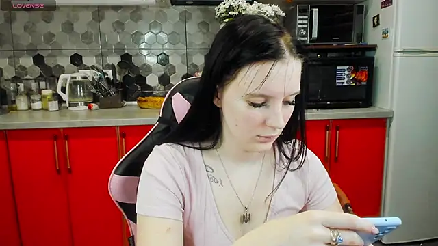 Snapshot of Mary_Blu chatting on 02-07-25, 07:38 Mary Blu online show from 02-07-25, 07:38