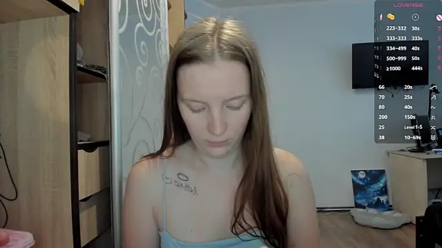 Snapshot of Mary_Blu chatting on 09-26-25, 08:07 Mary Blu online show from 09-26-25, 08:07