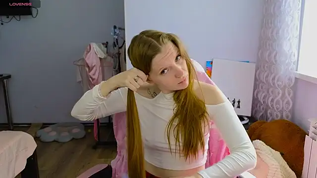 Mary Blu online show from 04-17-26, 08:06