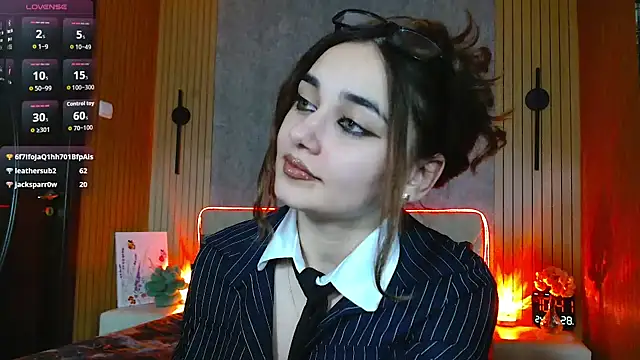 Snapshot of KatarinaHeaven chatting on 04-28-26, 07:41 KatarinaHeaven online show from 04-28-26, 07:41