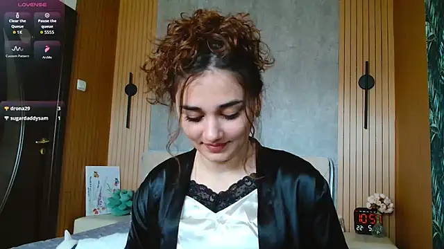 Snapshot of KatarinaHeaven chatting on 05-04-26, 07:59 KatarinaHeaven online show from 05-04-26, 07:59