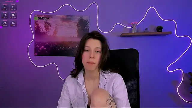 Snapshot of aria_wild_ chatting on 05-28-26, 08:28 aria wild online show from 05-28-26, 08:28