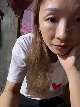 Mimi pussy online show from 03-25-26, 12:00