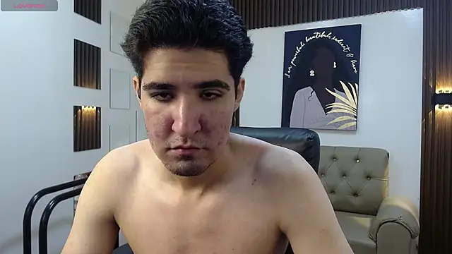 Roccoallegeri online show from 04-10-26, 01:27