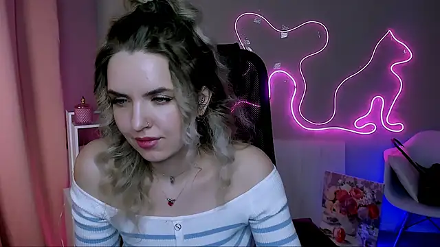 AliceSmite online show from 03-10-26, 03:28