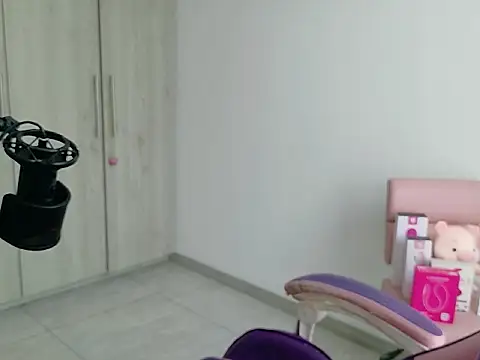 SarahMoonXO online show from 03-11-26, 05:08