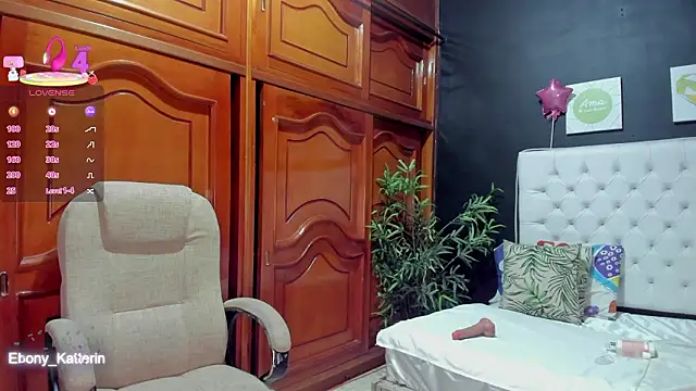 ebony katterin online show from 03-06-26, 11:06