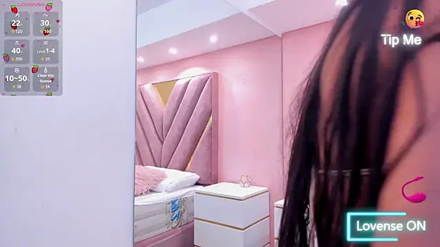 chloe larson online show from 04-08-26, 12:38