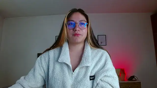 Snapshot of samanthachop chatting on 06-19-26, 01:26 samanthachop online show from 06-19-26, 01:26