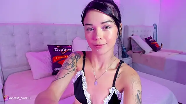 Vanessa cruz 18 online show from 04-14-26, 02:28