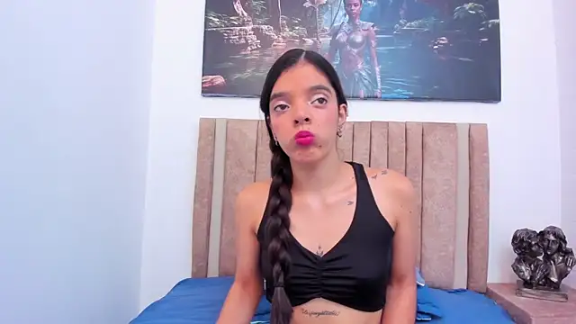 Thalia parkerr  online show from 05-16-26, 12:48